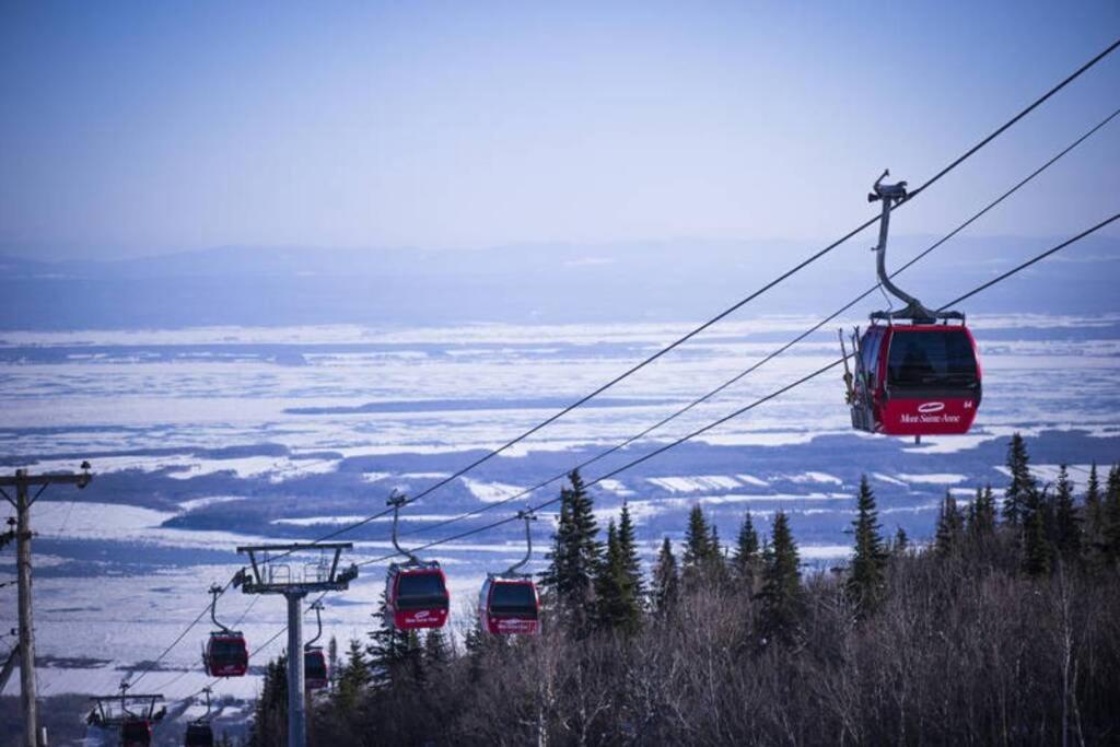 Вилла L'Auberge Sainte-Anne - Ski, Spa Et Basilique Экстерьер фото
